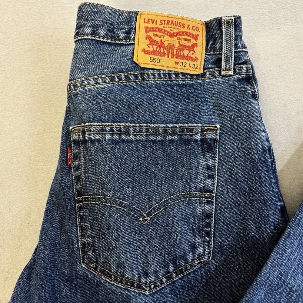 Levis 550 Relaxed Fit Jeans Mens 32x32 Blue Tapered Leg Denim Dark Wash Gorpcore